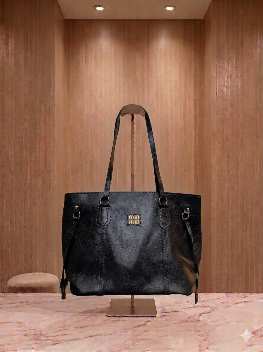 Elegant Classic Tote Bag
